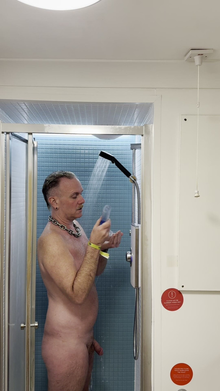 Sth hants hole: Butlins Shower