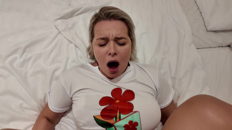 Amateur Homemade Porn: I Fucked My Step Mom After College Homework's