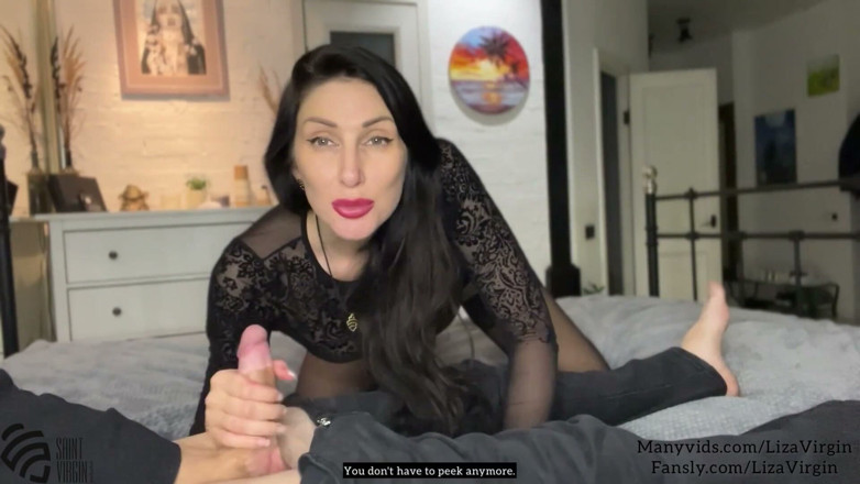 LizaVirgin: Mio marito cornuto mi guarda mentre vengo scopata