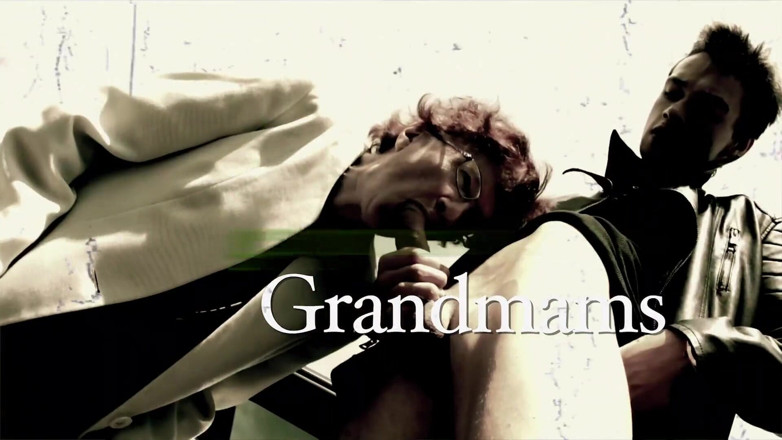 Grandmams: ピクニックはおばあちゃんによって生のセックスに変わります
