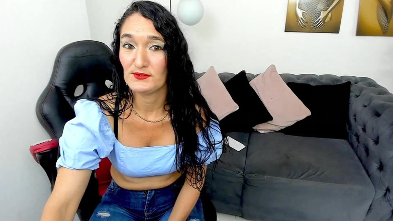 Anny Scorcia: 큰 섹스를 할 준비가 되어 있습니다