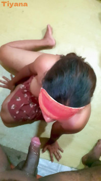 Gadis Sange Ini Lagi Asik Nyepong Dan Ngentot Kontol Sampai Mengerang Keenakan