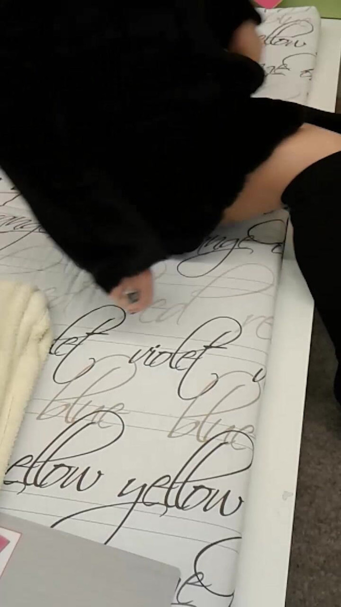 Mike Vonberg: Donutil jsem svou děvku v obchodě ukázat svou kundičku, aby...