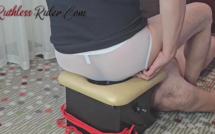 Ruthless ruler - maledom: Lick My Farts and Guess What I Ate