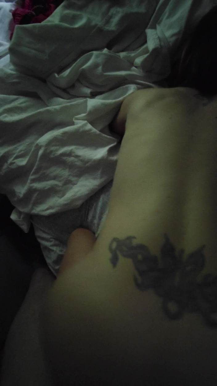 Pussy hound: Kann nicht genug von fettem arsch von stiefschwester bekommen