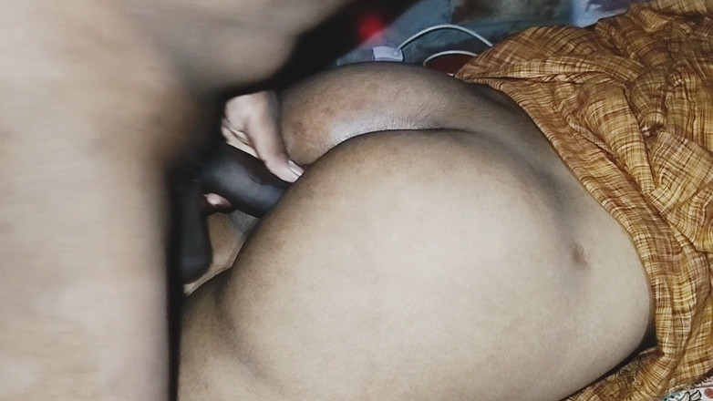 Deshi women: Bhabhi Ki Zezadu Video