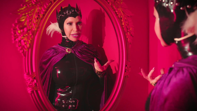 Cosplayground: Hazel Moore jako Sněhurka stříká na Bianca Beauchamp - Sněhurka Porno...