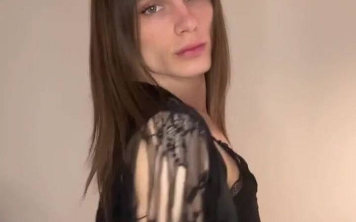 TS Kylie Star: Bist du jetzt geil genug für mich?