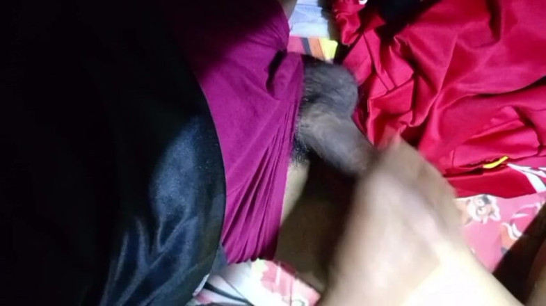 Eagle1800: Hete kerel masturbeert