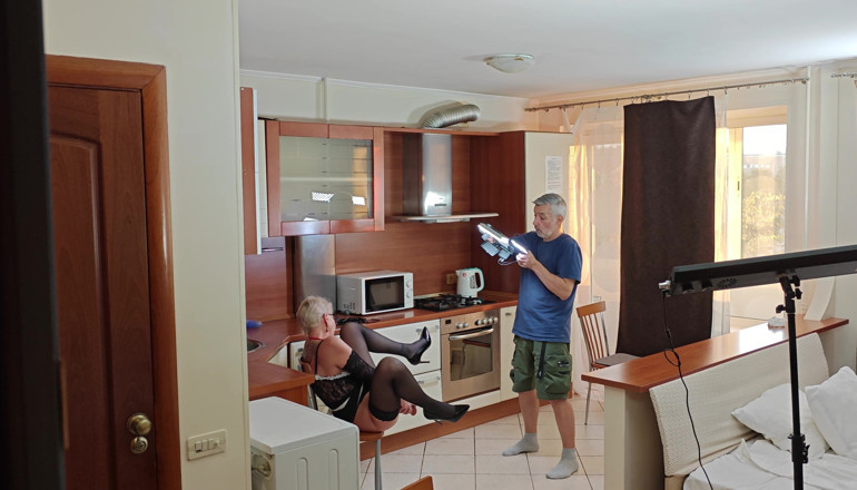 Heatwave Porn: Kinky Husband Films His Mature Hot Wife in the Kitchen...