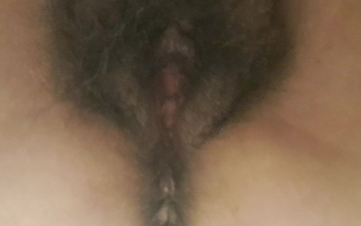 Mommy big hairy pussy: Buceta peluda de perto