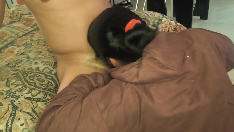 Moo DBOXXX: Mi Suegra Adora Chuparme La Verga, Ella Quiere Su Dosis...