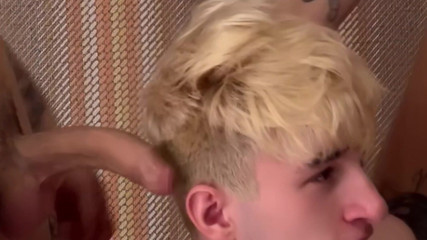 Ethan Lestray: パート1パパ友義理の息子、かわいいイケメンがデカチンの男に放たれる