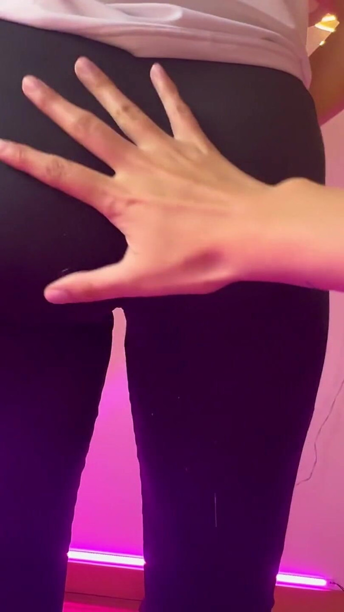 scarlettandc: Las Nalgas De Mi Cunada Esta Muy Ricas