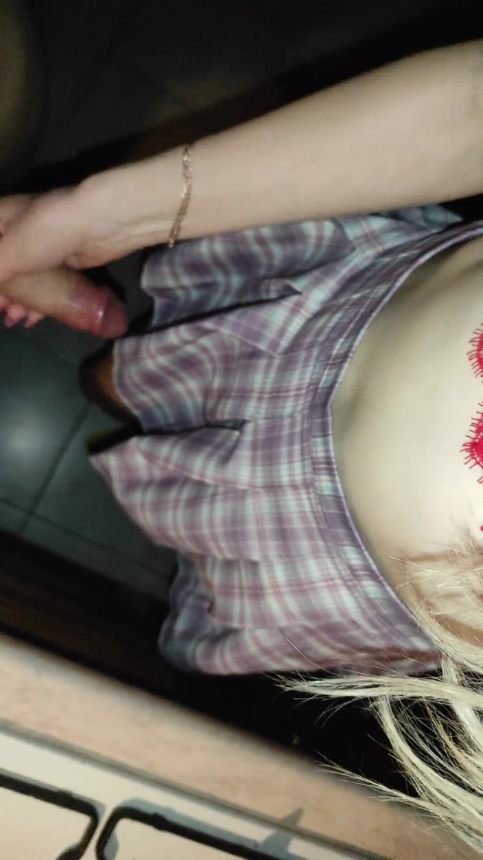 Taboo Room: Adik-beradik Tiri Mengambilnya Dengan Perintah Melancap Dari Adik Tiri - Tabooroom