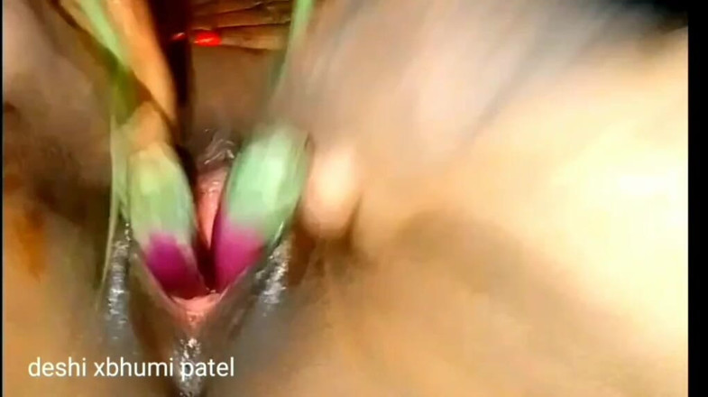 Deshi xbhumi patel: Videoclip sexual al indiencei Desi Bhabhi