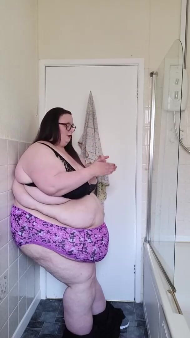 SSBBWLadyBrads: HOT GIRL SUMMER VẪN CÒN Ở ĐÂY