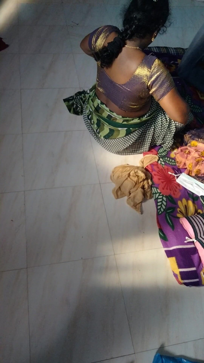 Tamil lesbian: Lässiges reden, cuckold-paar