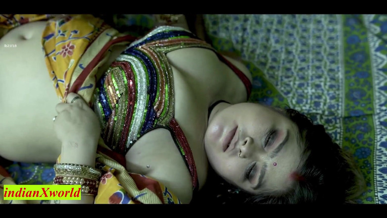 Indian Xshot: Newly Married Bhabhi Sudden Fucking with 18yrs Neighbor Boy!