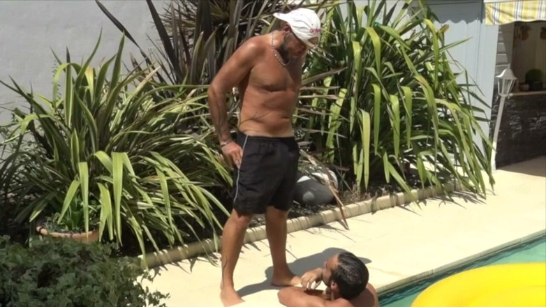 Ass Twink destroyed by older: Francesa puta fodida duro por badboy em pêlo