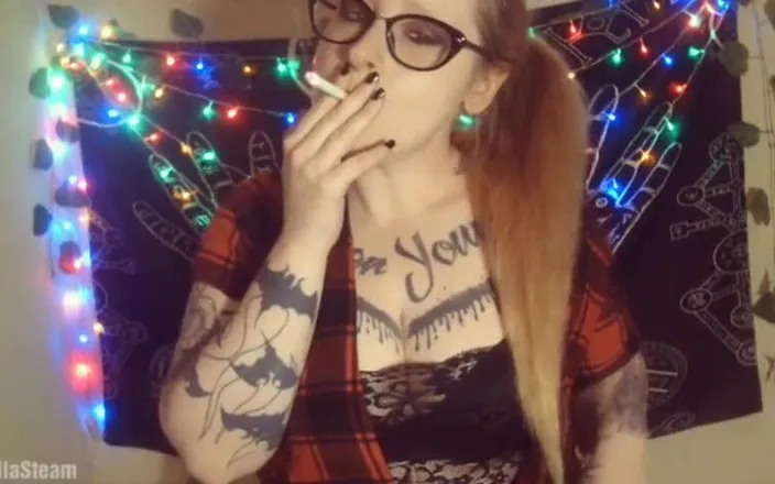 Estrella Steam: Smoking While Brushing My Hair