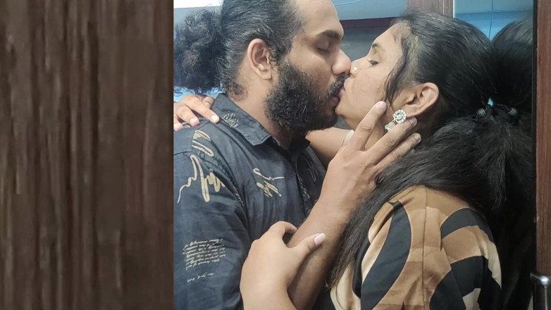 Vaigavarun45: Mallu Trivandrum Casal quente lip lock romance com foda