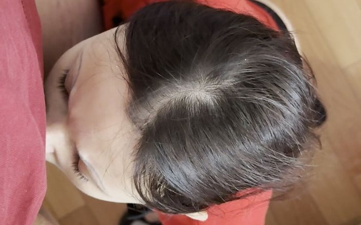 Lesbian-illusion: मेरी प्रेमी लड़की मेरी चूत चाटती है और एक ही समय में अपनी चूत में हस्तमैथुन करती है