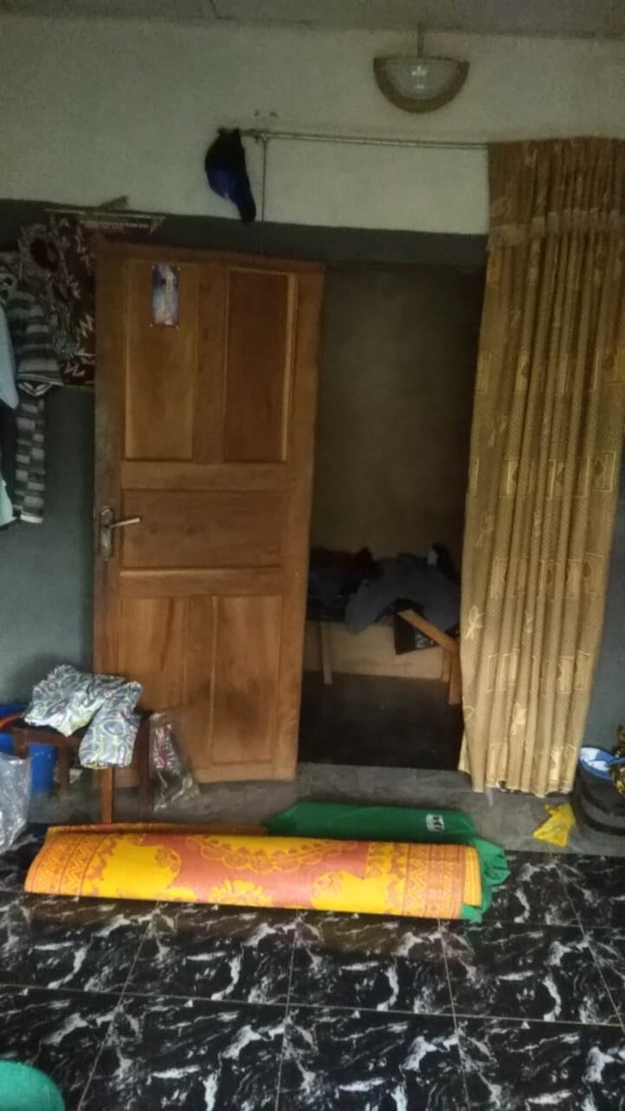 Moviesporn1: Éjaculer avec un seau n’est pas facile à faire l’amour