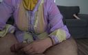Souzan Halabi: Pakistaanse stiefmoeder laat hem hard klaarkomen