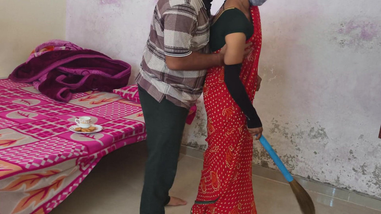 BadMash_Bhabhi: ホットなインド人デジ女使用人が犯される