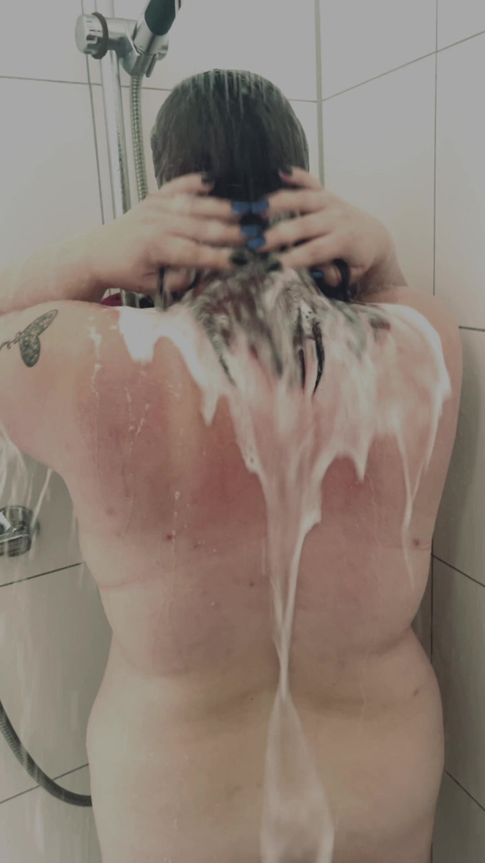 SensualChubby: Una bella doccia