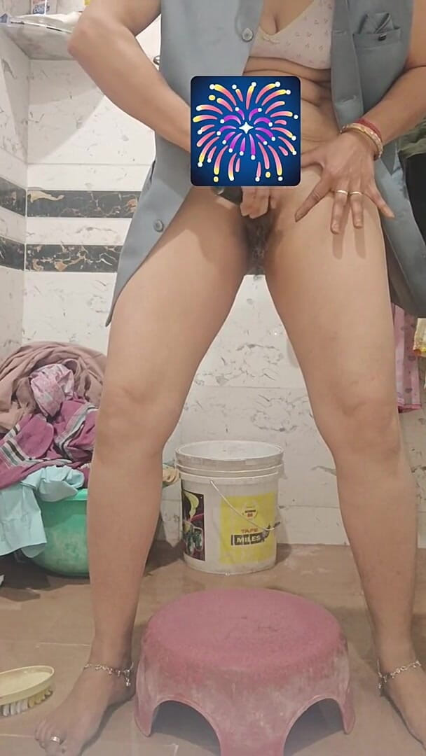 Priya Bhabi Sexy Video (Priya hot 77) Priya Bhabi Sexy Video (Priya hot 77)