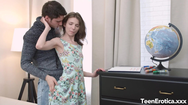 Teen Erotica XXX: yuva Neya kaamuk maze ki nee duniya ki khoj karti...