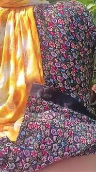 Bhabhi desi kampung dikongkek adik ipar di luar rumah