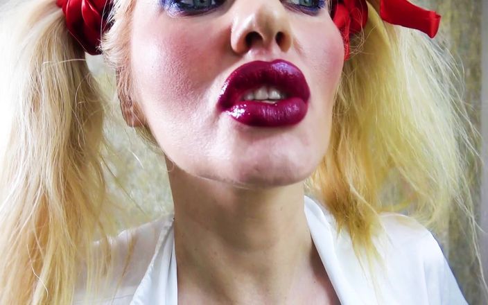 Goddess Celine: Rtěnka dominace
