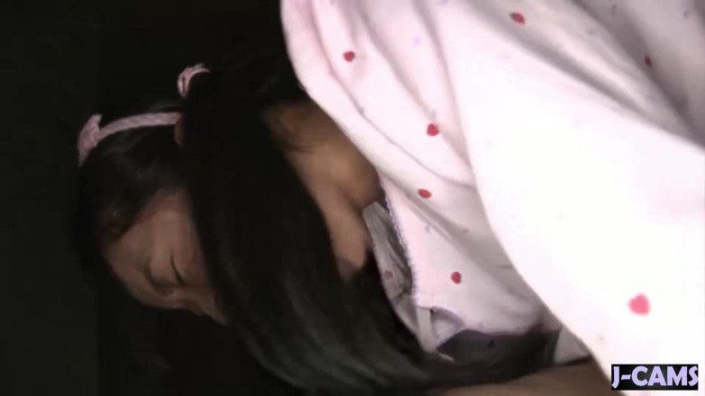 J-Cams: Awek kecil molek Bertetek Lancap Cantik Bermain Bogel Dengan Nafsu...