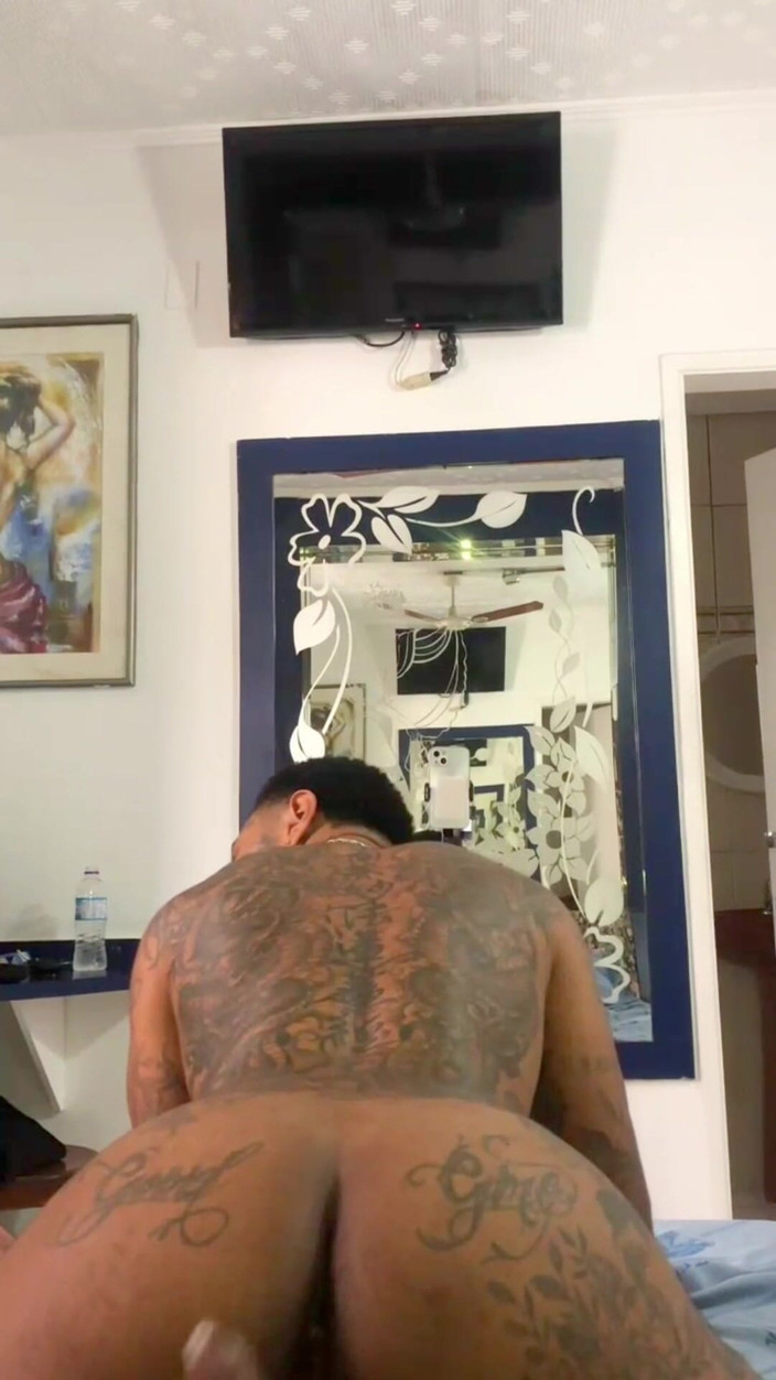 Maicon Vinicius: คนข้ามเพศผิวดํากับควย 25 ซม. เย็ดหีของ Ftm จนกว่าจะถูกยืดและเขาครางมาก