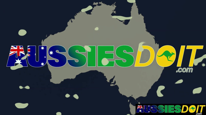 AussiesDoIt: Tetovaná Australanka Dennis se zbláznila v BTS Šukání s Maximem