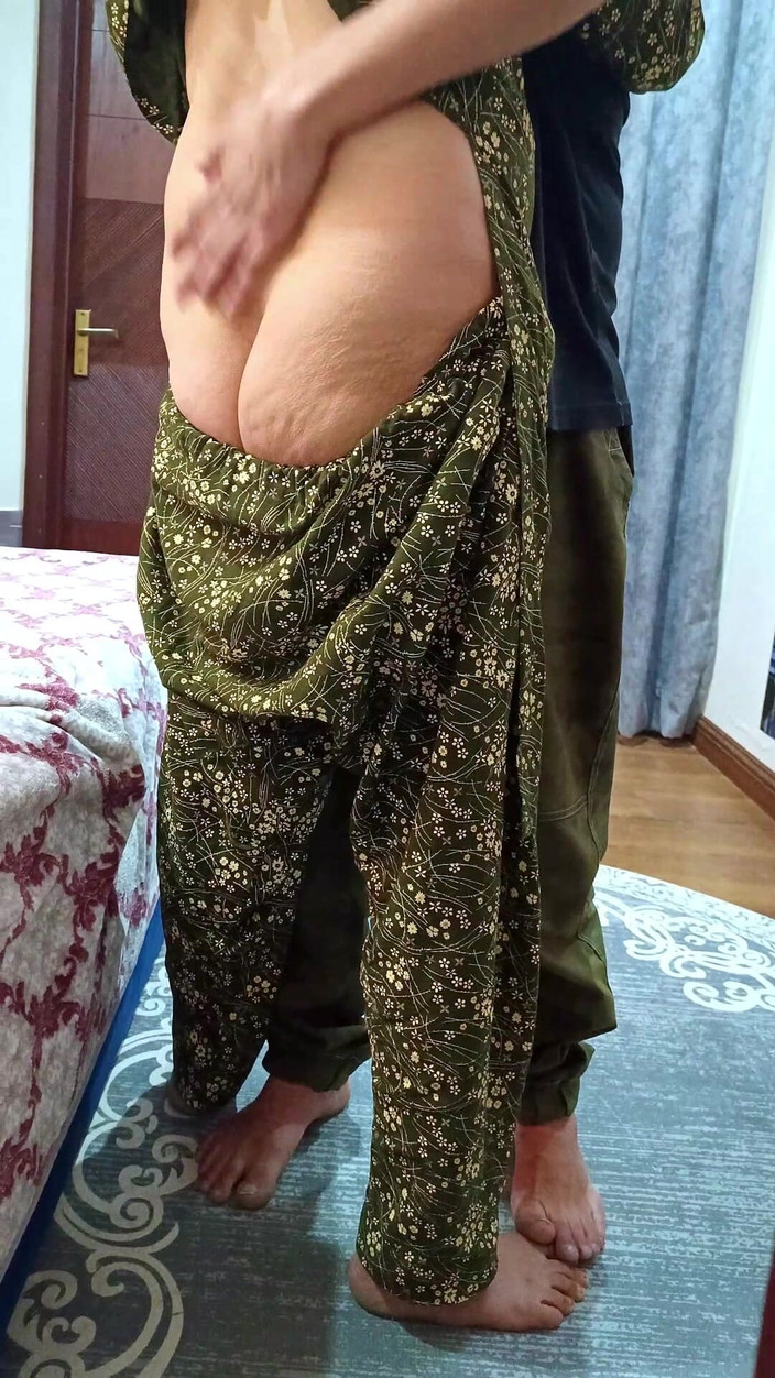 Pathani 420: 的naheed khala alizey木乃伊和chacha qasim Chudai在床上做爱