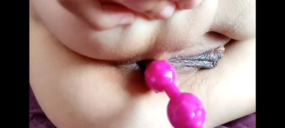 Hotlia: Мастурбація анальних яєць