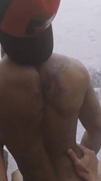 Làm tình trong biệt thự ngoài trời twink