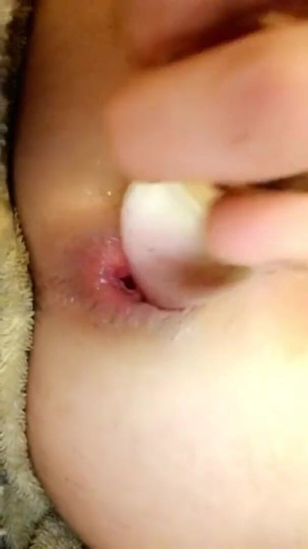Bottomfemboi: Kıçımı tıkaçla doldur. Nefis
