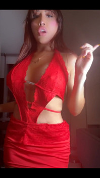 Tranny Shows Her Body off in Silly Videos