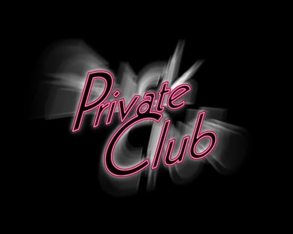 Dark Holes: Club privado