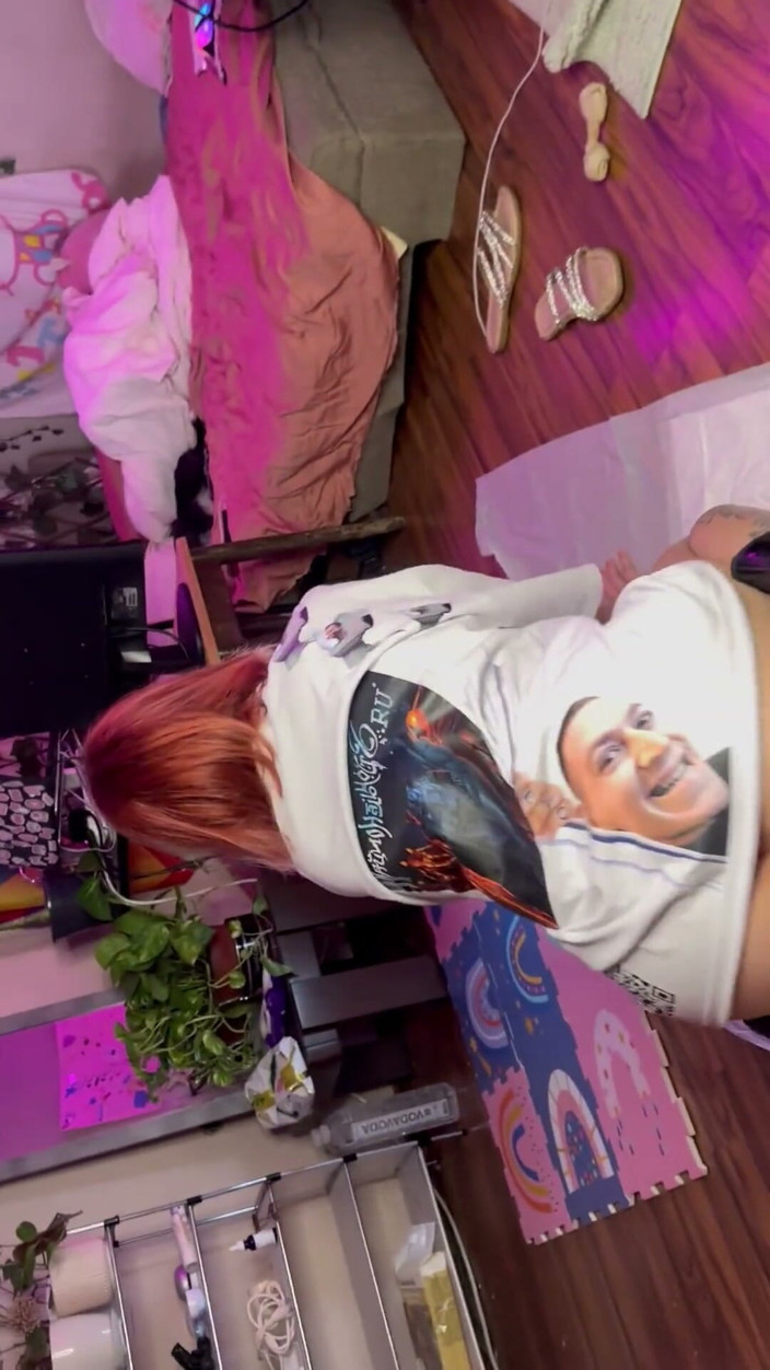 lanalovacutie: Peeing Time