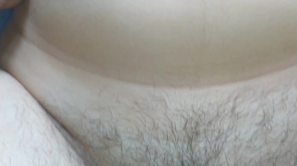 Milky Mari: MILF s velmi chlupatou kundičkou dostanou impregnaci zblízka creampie - Milky...