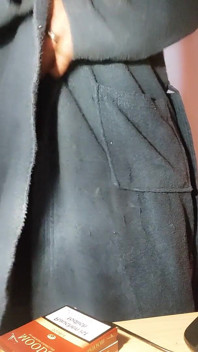 Totalement dessus, des sous-vêtements sales et des chaussettes malodorantes