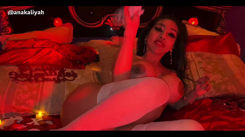 Anakaliyah: Jangan Lupa Membuka Video Valentines.