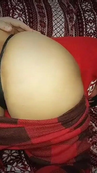 18-letnia teściowa Lexi Love dostaje swoją cipkę wypełnioną spermą na Boże Narodzenie