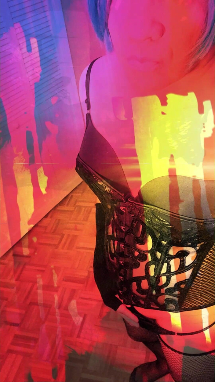 kandiKane: Video musik trance si pelacur banci dicambuk pantatnya